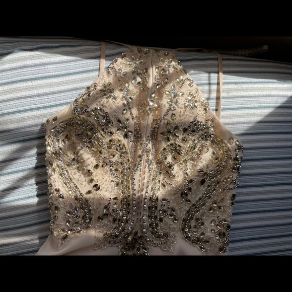 Custom Cream Gown Size 2 - Picture 6 of 9